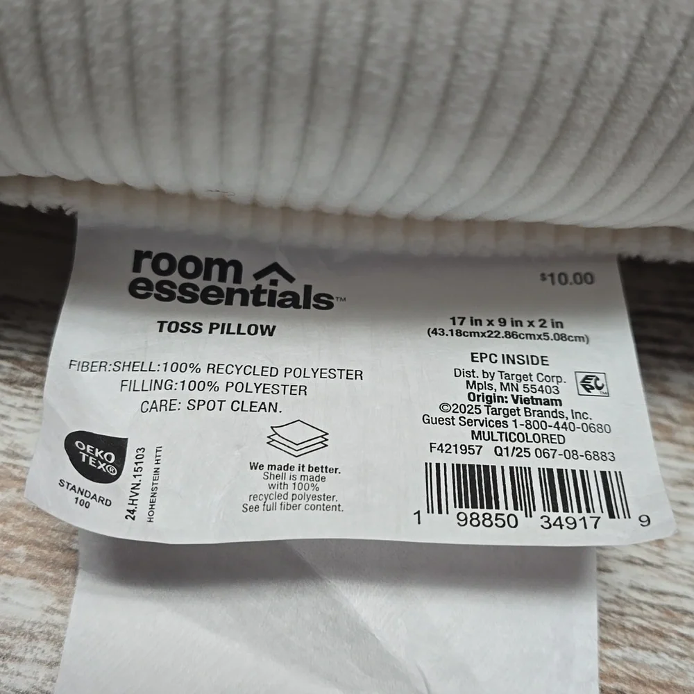 Room Essentials Half‑Moon Toss Pillow – 17